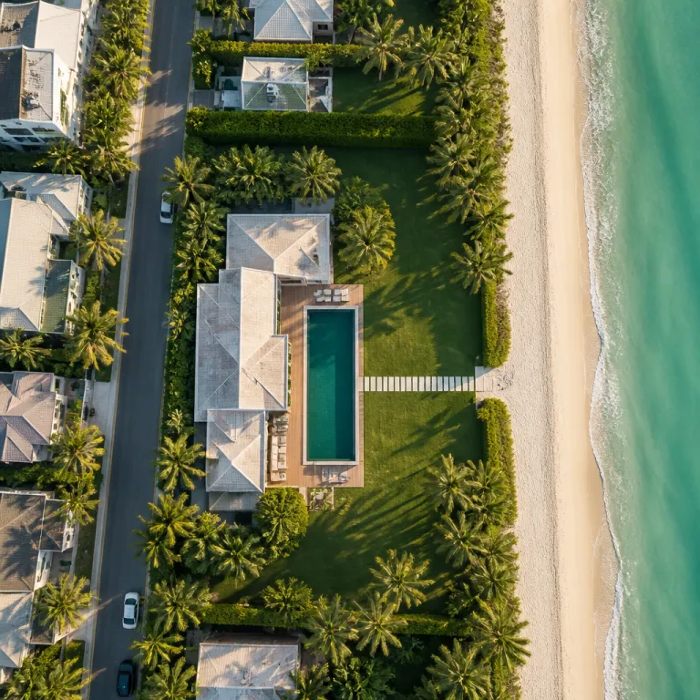 Refined luxury vacation rentals in Palm Beach for city‑to‑sea escapes